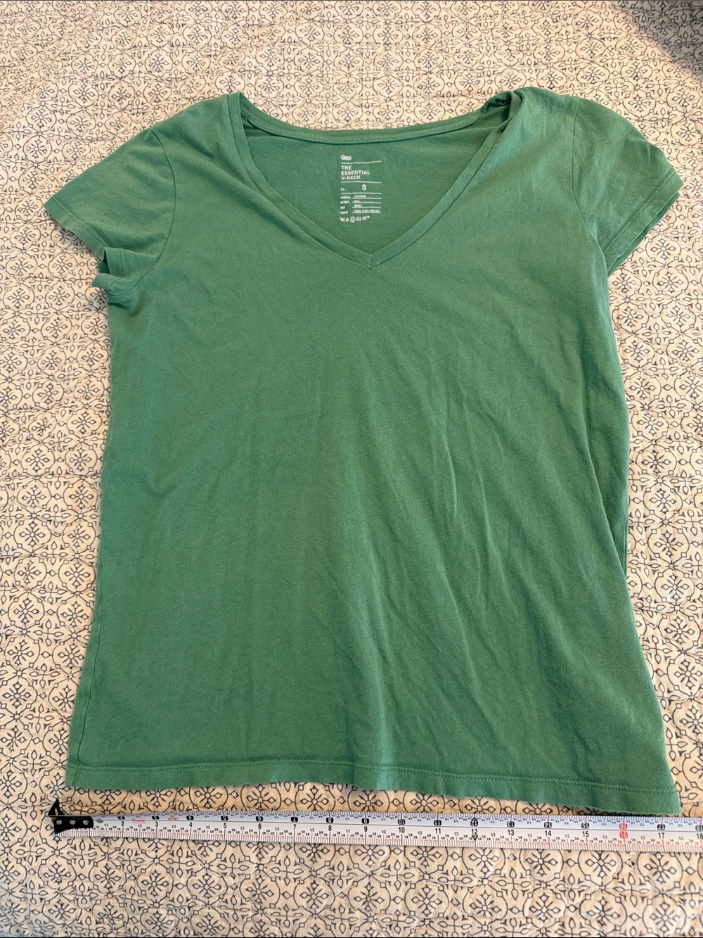 GAP Women's Forest Green V-Neck Short Sleeve Tee